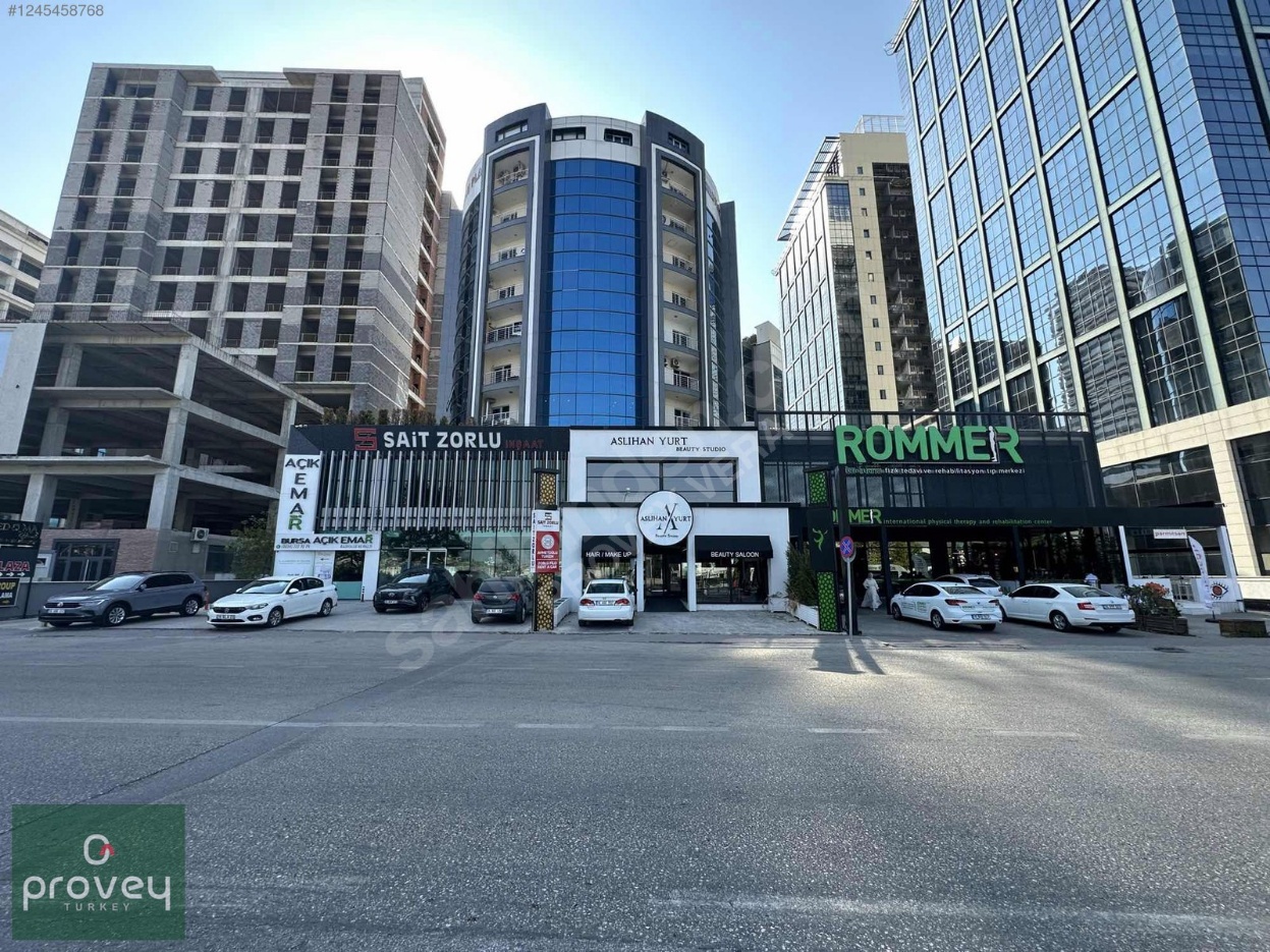 Provey Vera Odunluk Zorlu Plaza'da Satılık İçi Yenilenmiş Ofis