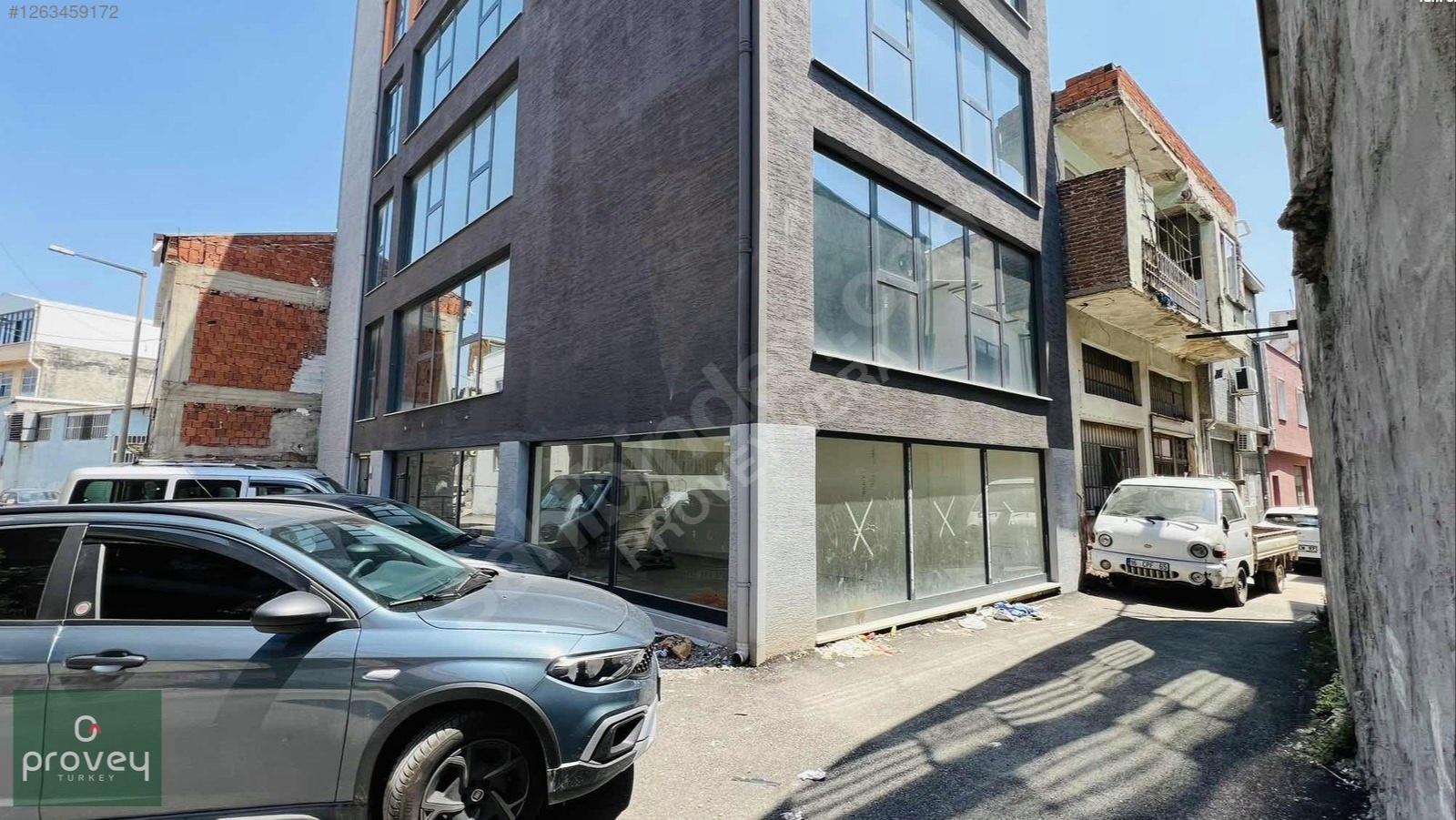 Provey Vera Vişne Caddesi Satılık 5 Katlı Komple Bina