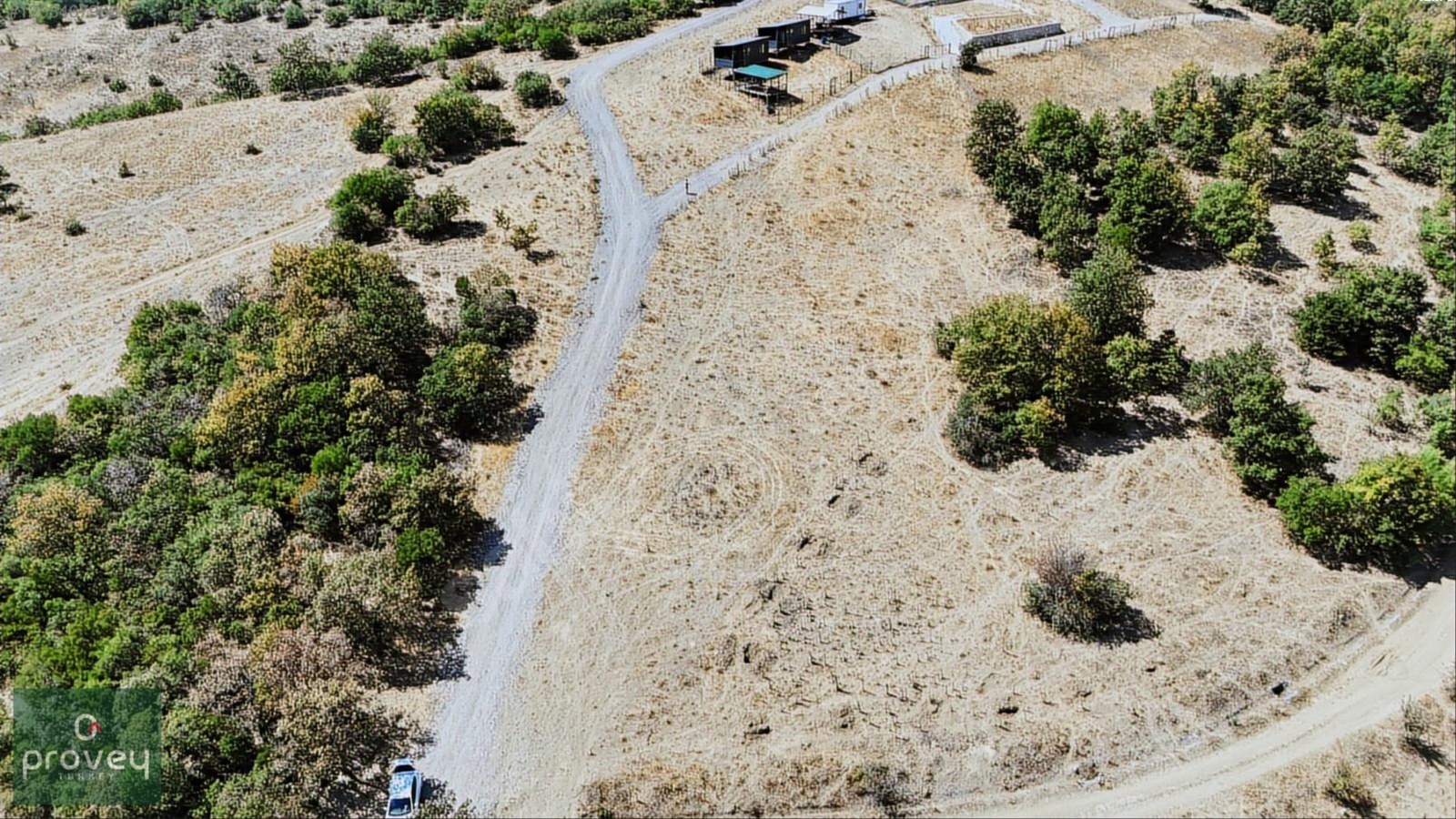 Provey Vera Dağyenice Gölete 900mt Mesafede 490m2 Satılık Tarla