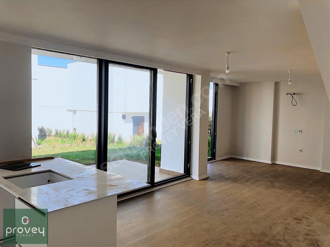 Provey Vera Gömeç'de Satılık Havuzlu Sıfır Villa Ayvalık' A 7km