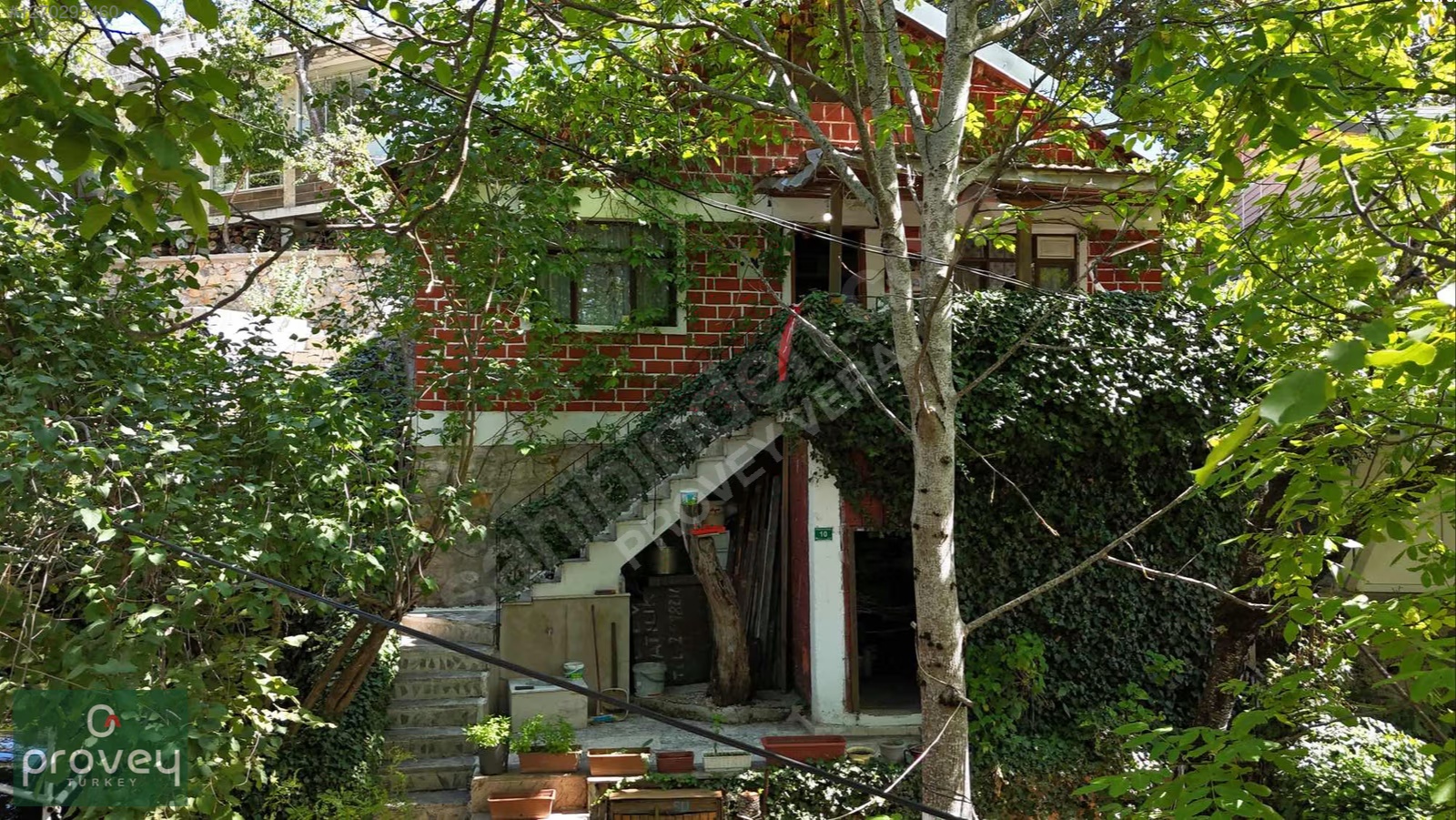 Provey Vera Hüseyinalan Köyü Satılık Müstakil Ev