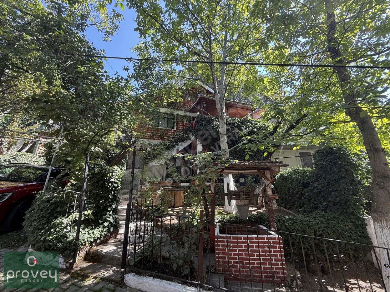 Provey Vera Hüseyinalan Köyü Satılık Müstakil Ev