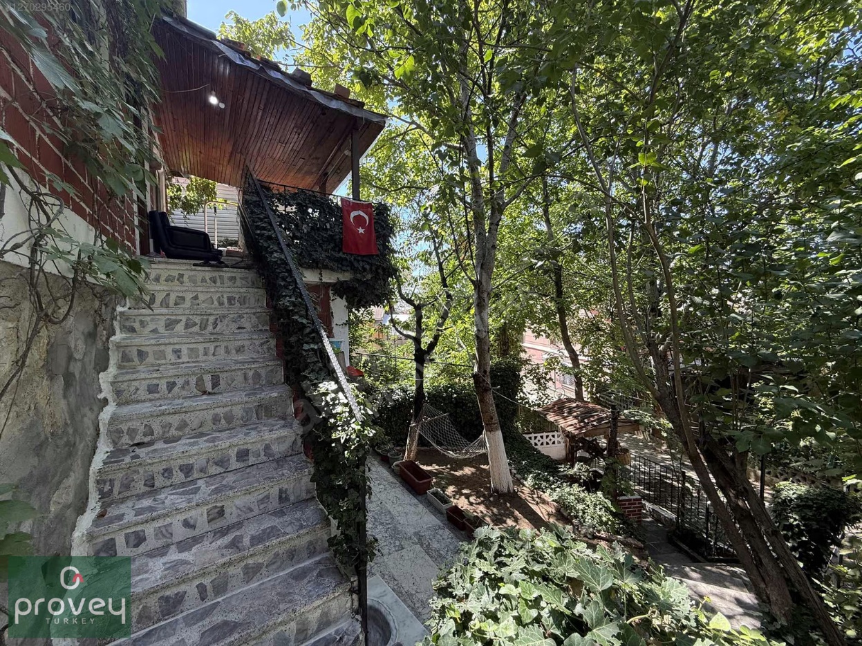 Provey Vera Hüseyinalan Köyü Satılık Müstakil Ev