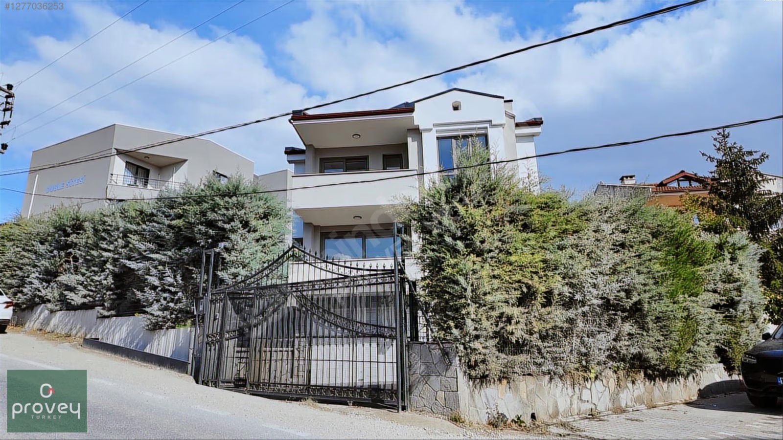 Provey Vera Göynüklü Tamamı Yenilenmiş Satılık 7+1 Villa