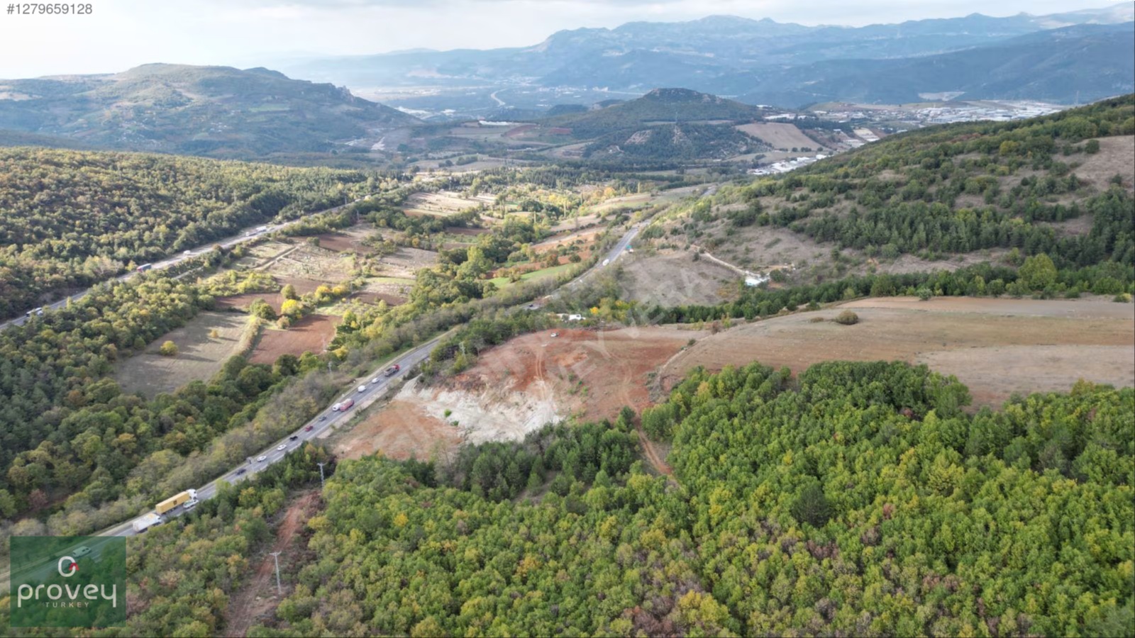 Provey Vera Ümitalan'da Ana Yola Cephe 20 Dönüm Değerli Arazi