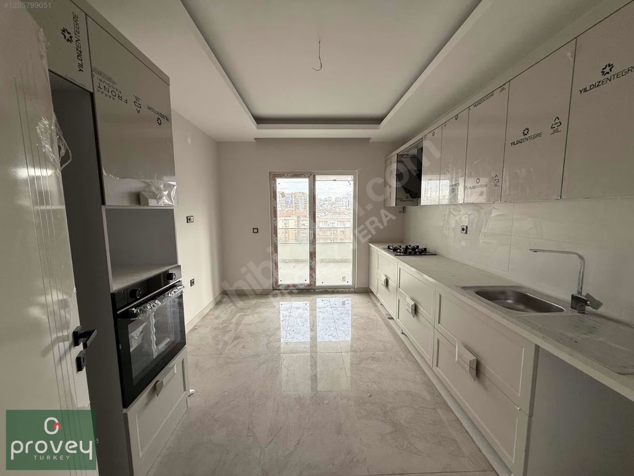 Provey Vera Çelebi Podyum'da Podyum Manzaralı 3+1 Fırsat Daire