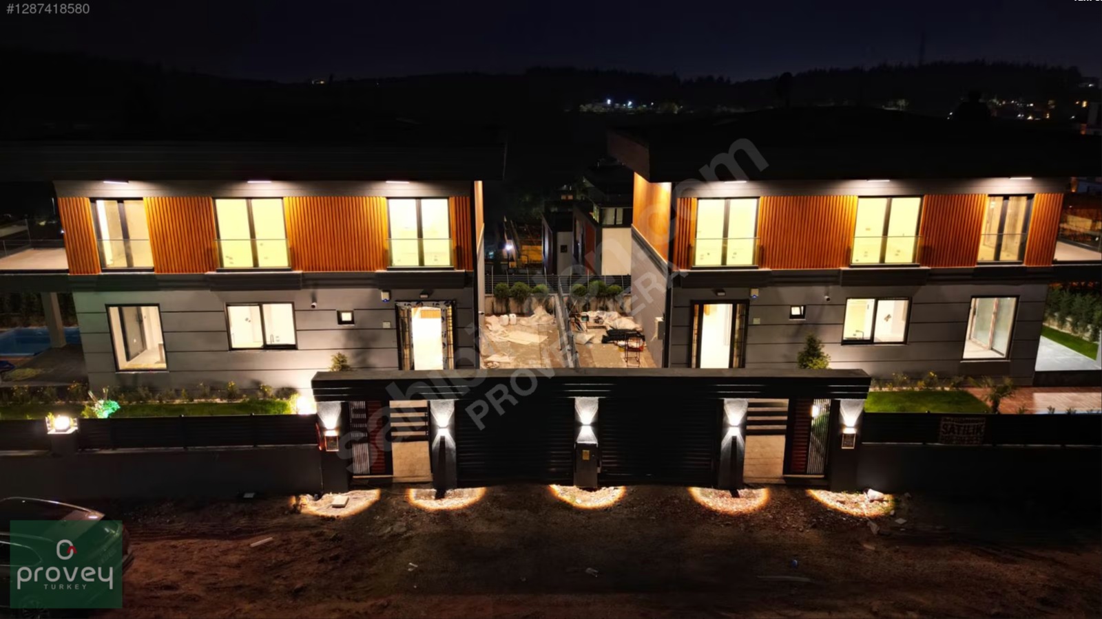 Provey Vera Gümüştepe'de Havuzlu Geniş Bahçeli 5+2 Lüx Villa