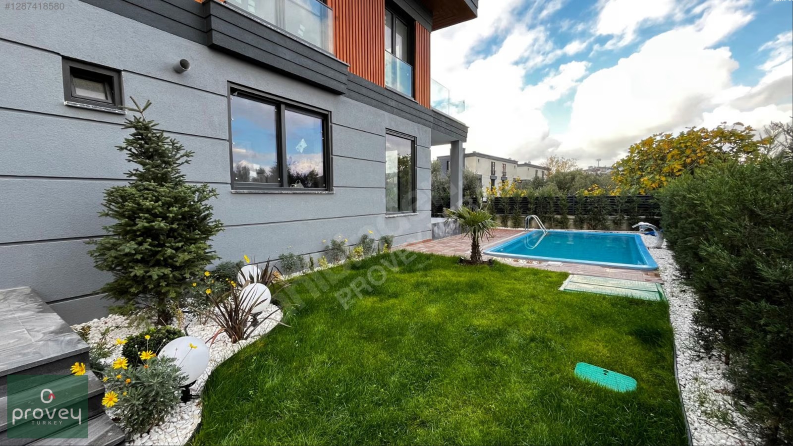 Provey Vera Gümüştepe'de Havuzlu Geniş Bahçeli 5+2 Lüx Villa