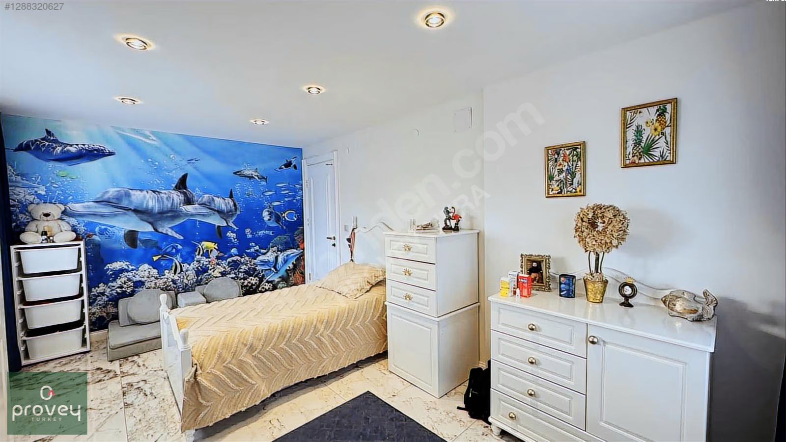 Provey Vera 23 Nisan Foreli Evlerin'de Satılık Eşyalı 5+1 Daire