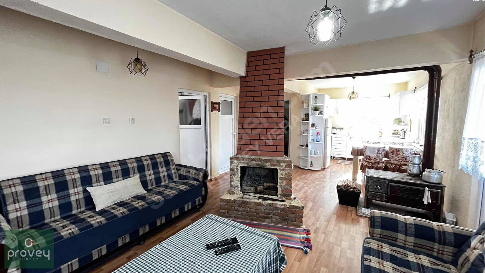 Provey Vera Uludağ Bağlı Köyünde Satılık Müstakil Ev