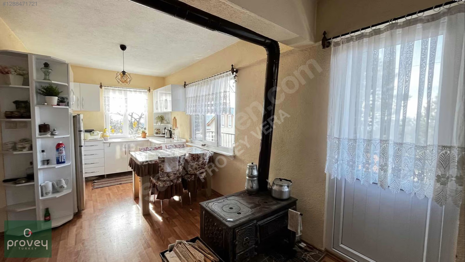 Provey Vera Uludağ Bağlı Köyünde Satılık Müstakil Ev