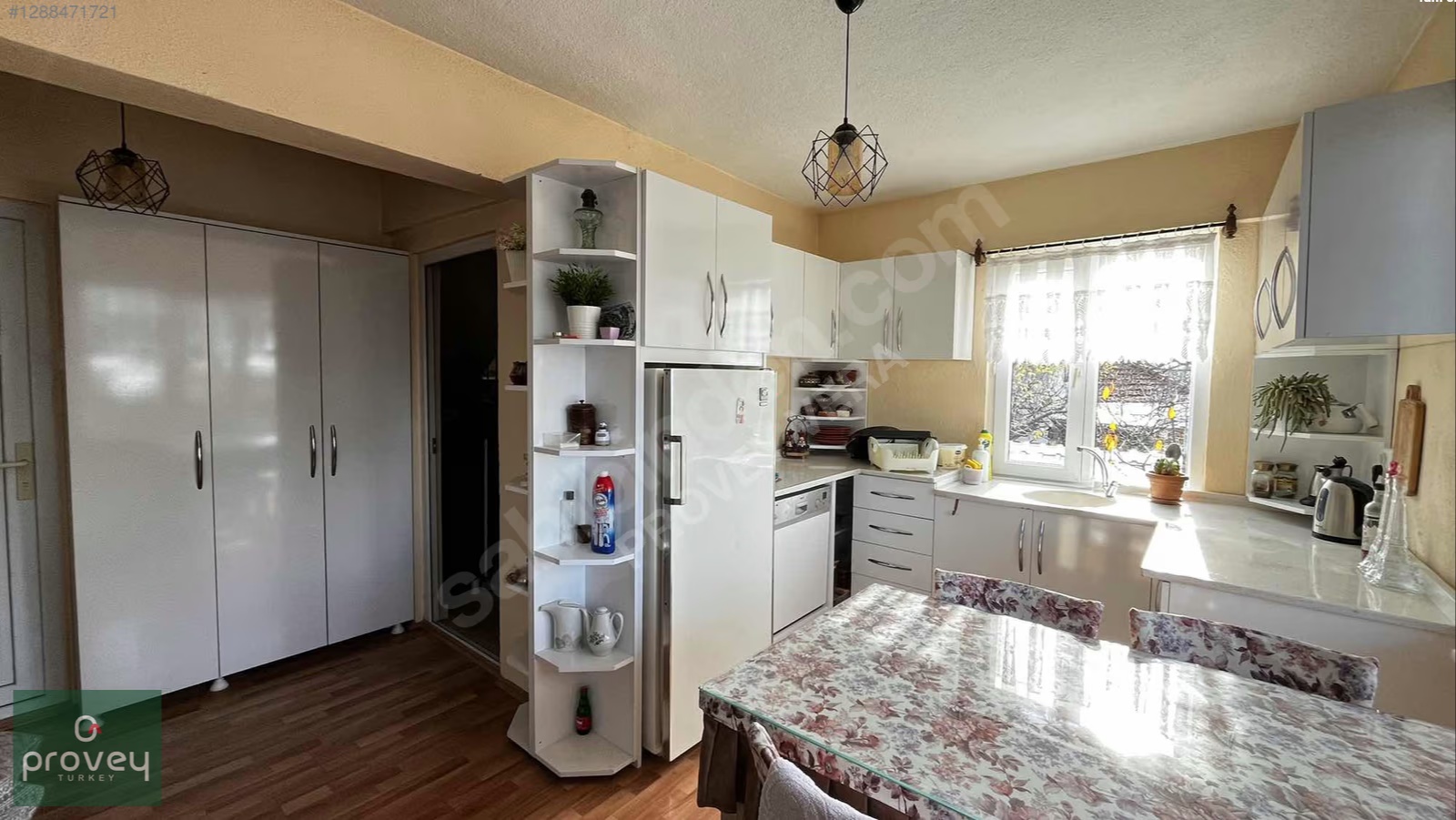 Provey Vera Uludağ Bağlı Köyünde Satılık Müstakil Ev