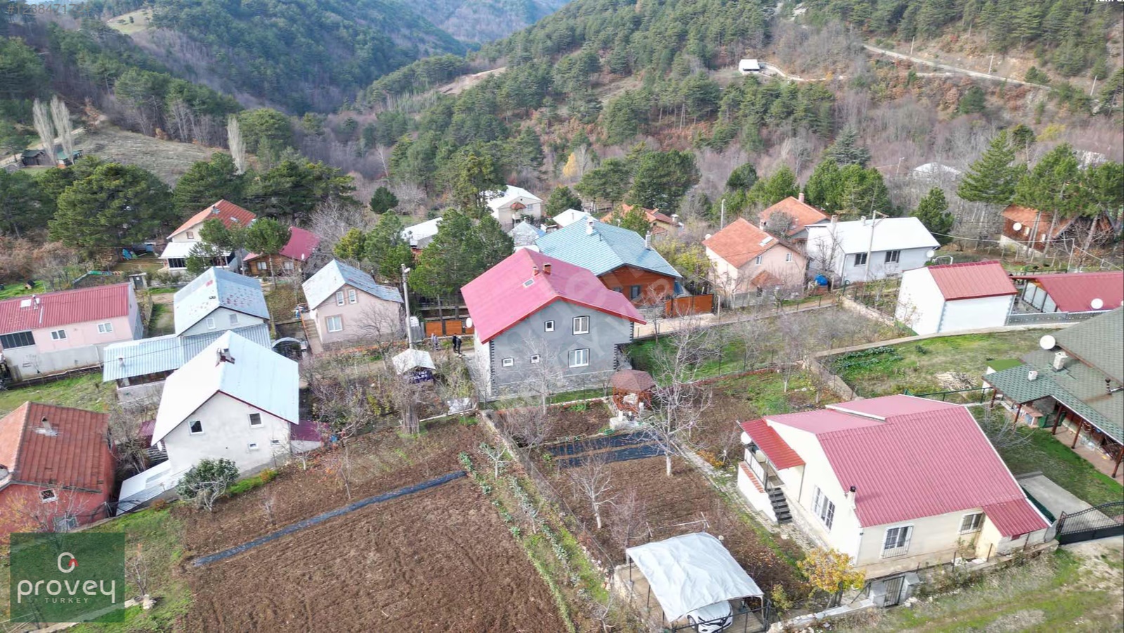 Provey Vera Uludağ Bağlı Köyünde Satılık Müstakil Ev