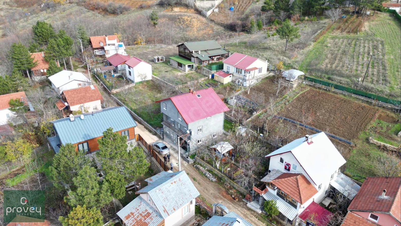 Provey Vera Uludağ Bağlı Köyünde Satılık Müstakil Ev