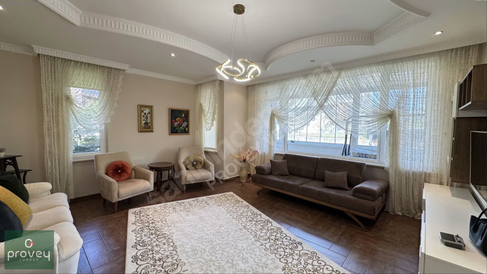 Provey Vera Bademli Mürsel'de Site İçi 6+2 Bahçeli Satılık Villa