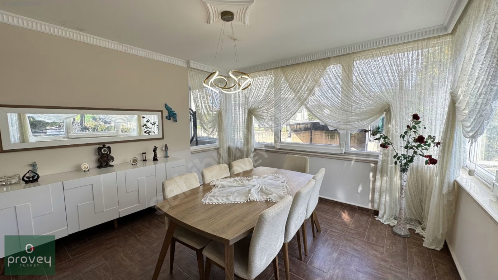 Provey Vera Bademli Mürsel'de Site İçi 6+2 Bahçeli Satılık Villa