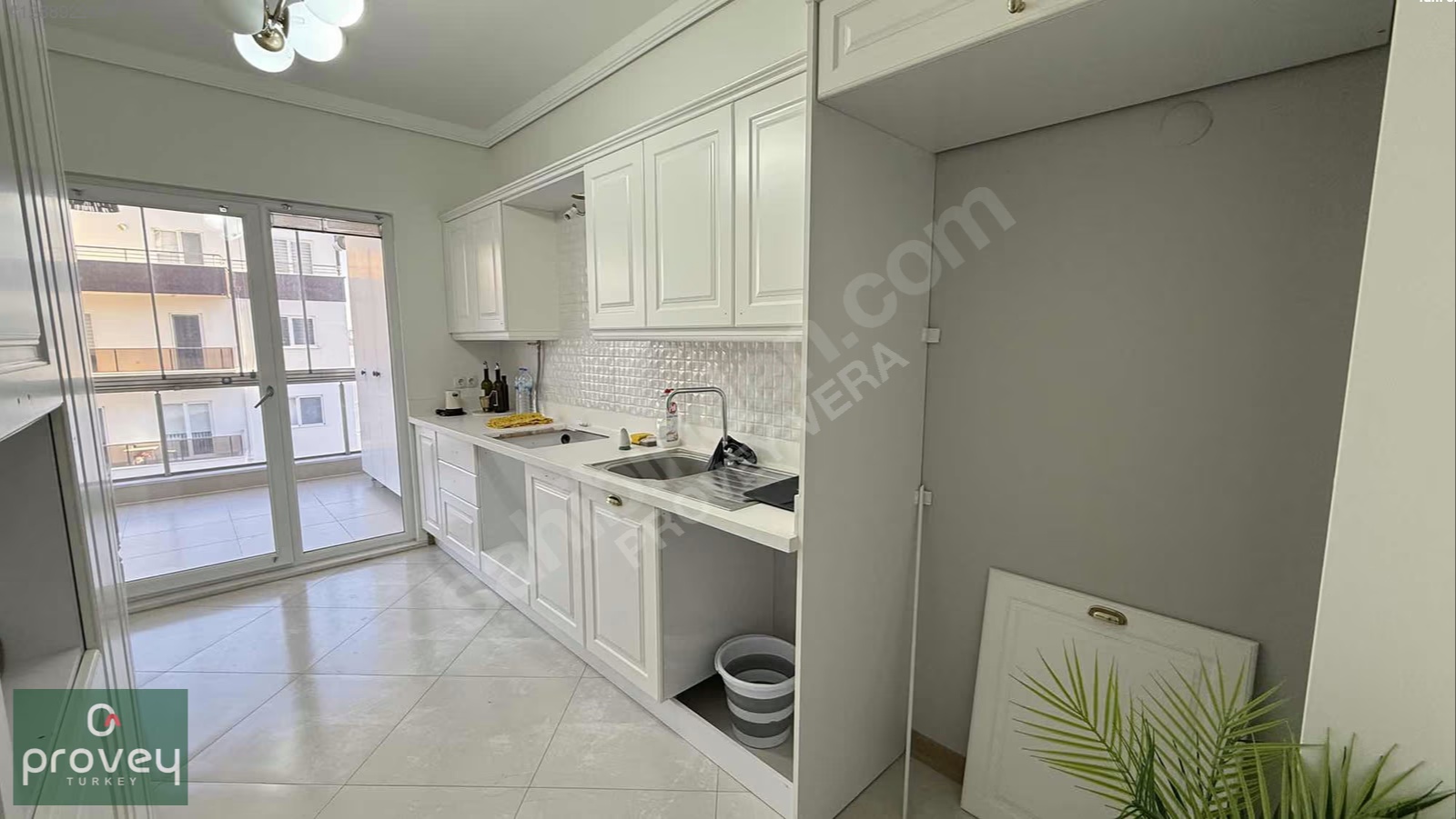 Provey Vera Seyirtepe Konakları'nda Kiralık Arakat 3+1 Daire