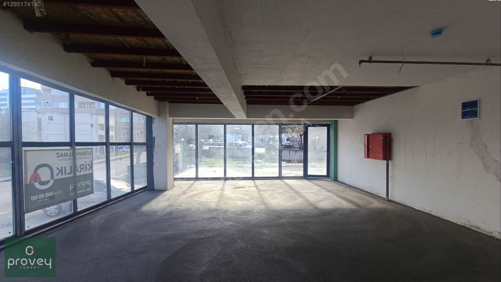 PROVEY VERA BAĞLARBAŞI METRO YANI CADDEYE CEPHE 160m2 DÜKKAN