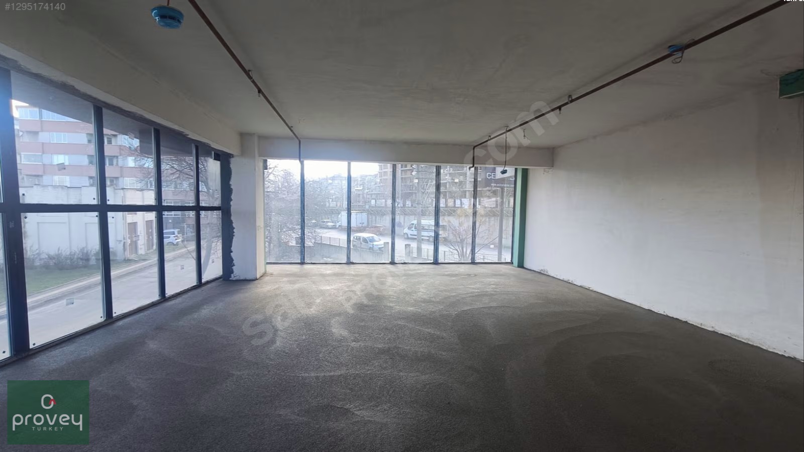 Provey Vera Bağlarbaşı Metro Yanı Caddeye Cephe 160m2 Dükkan