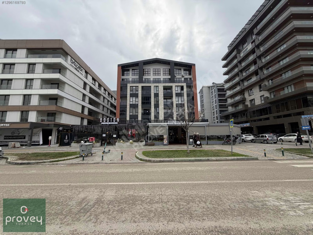 Provey Vera Özlüce Bulvar Ostaş Neva Suit'te Satılık 2+1 Daire