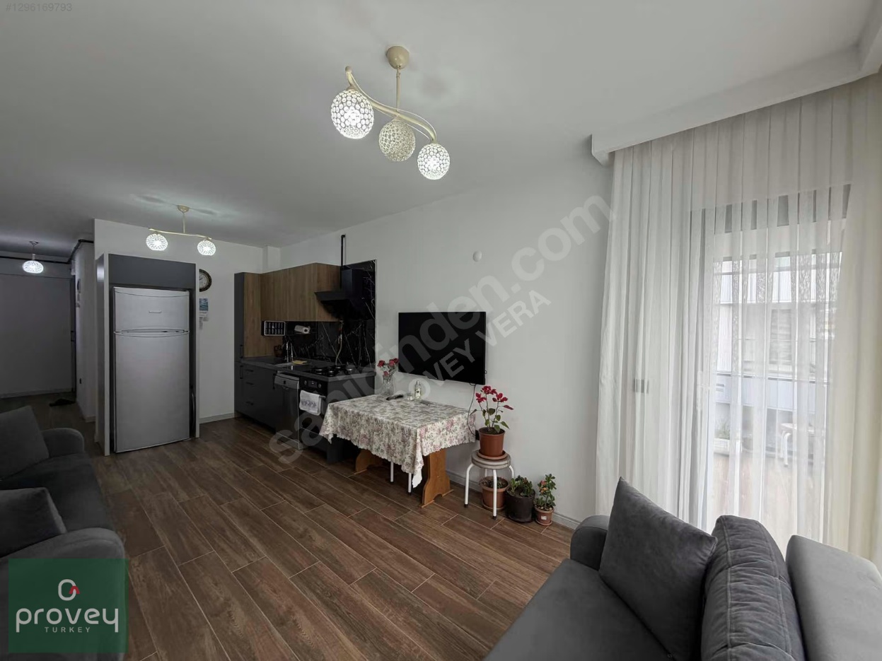 Provey Vera Özlüce Bulvar Ostaş Neva Suit'te Satılık 2+1 Daire