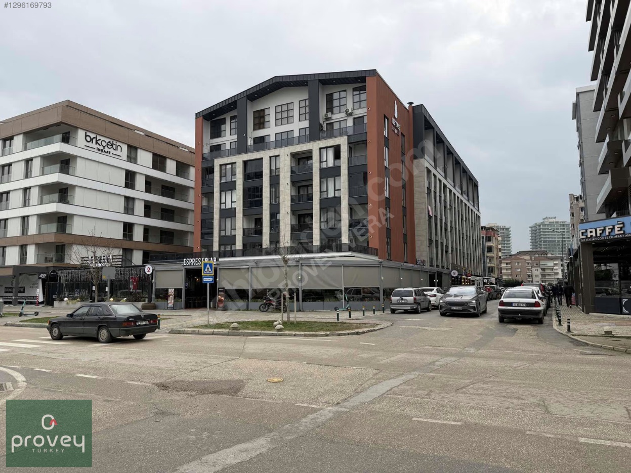 Provey Vera Özlüce Bulvar Ostaş Neva Suit'te Satılık 2+1 Daire