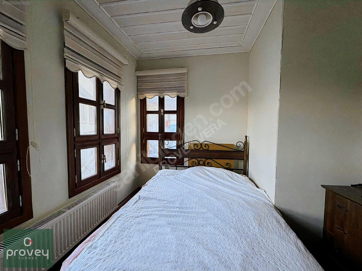 Provey Vera Mudanya Trilye 3 Katlı Ev 14 M2 Dükkan Satılık