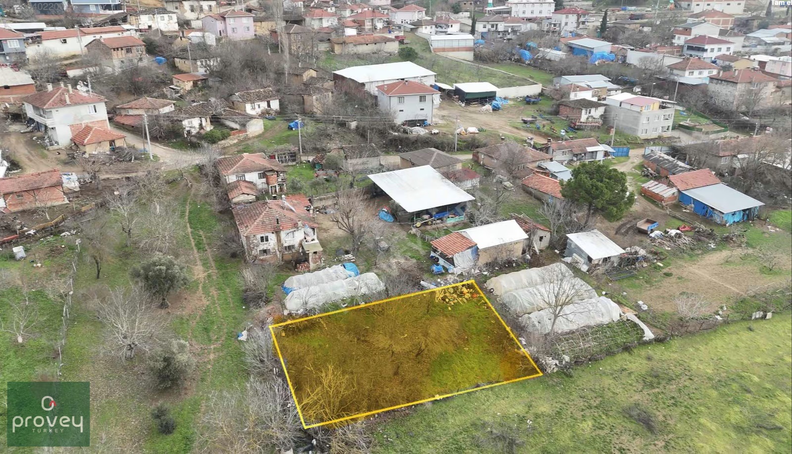 Provey Vera Yenişehir Kozdere'de Köy İçinde Satılık Fırsat Arazi