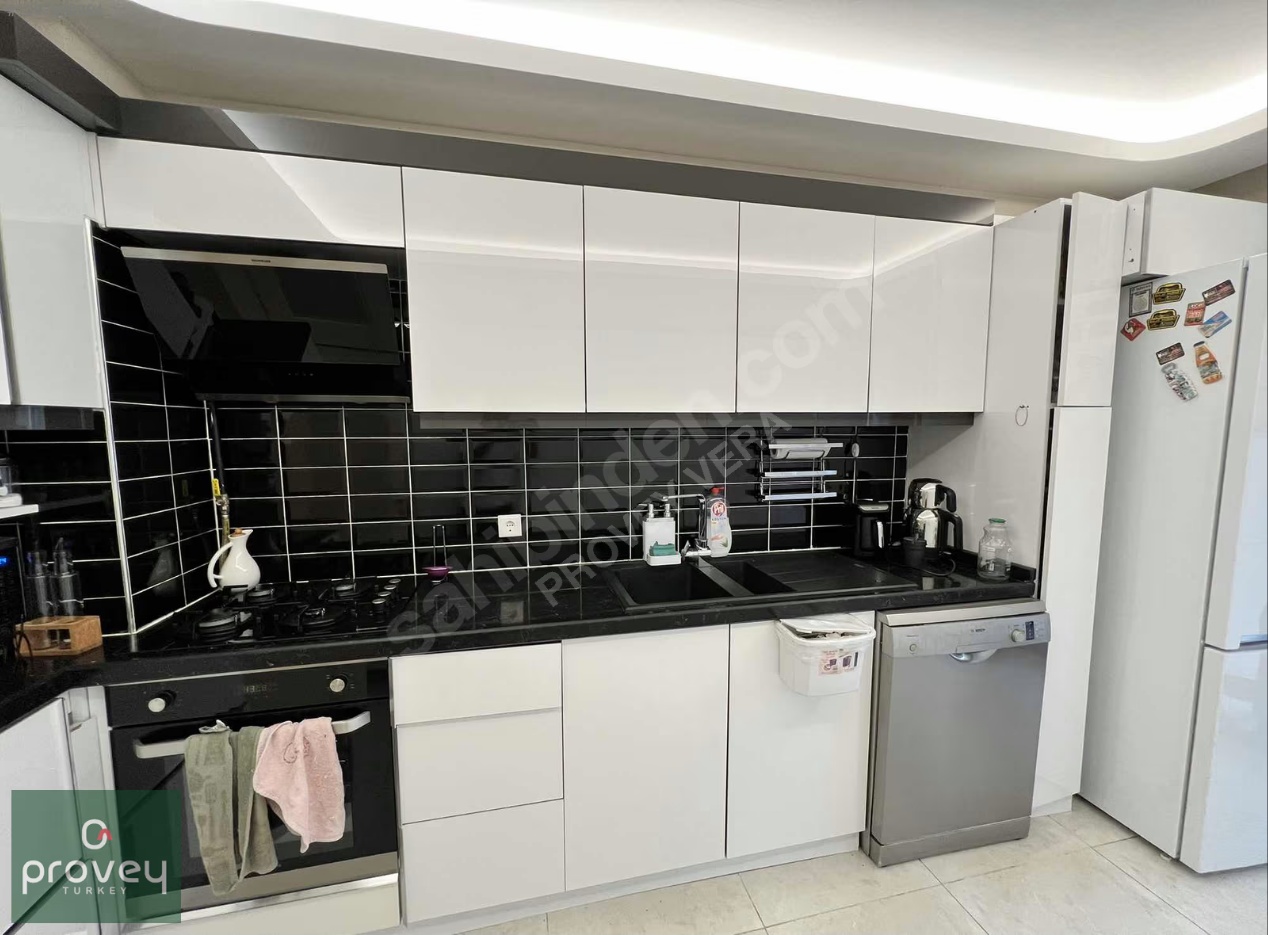 Provey Vera Balat'ta Havuzlu Sitede Satılık Ara Kat 3+1 Daire
favorilerime Ekle


yazdır
facebook İle Paylaş X İle Paylaş E-posta İle Gönder